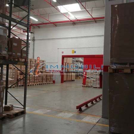 Foto Magazzino - Deposito in Affitto a Settala