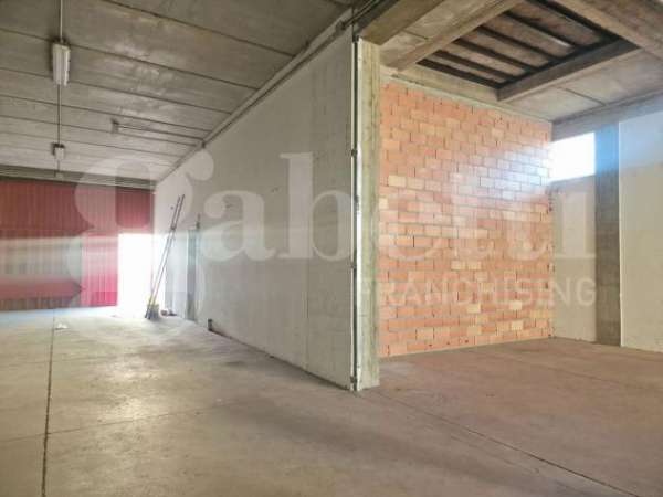 Foto Magazzino - Sestu . Rif.: Cod. rif 3284458ACG