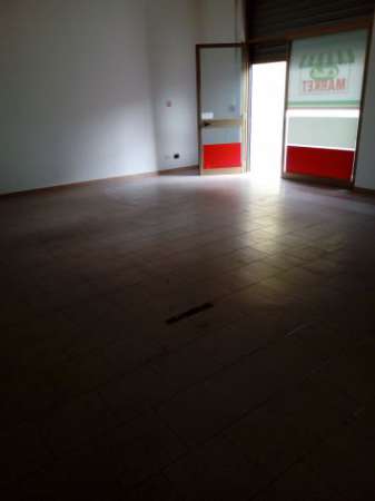 Foto MAGAZZINO ANCHE USO UFFICIO NEGOZIO