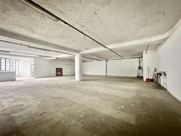 Foto MAGAZZINO DI 530MQ IN AFFITTO