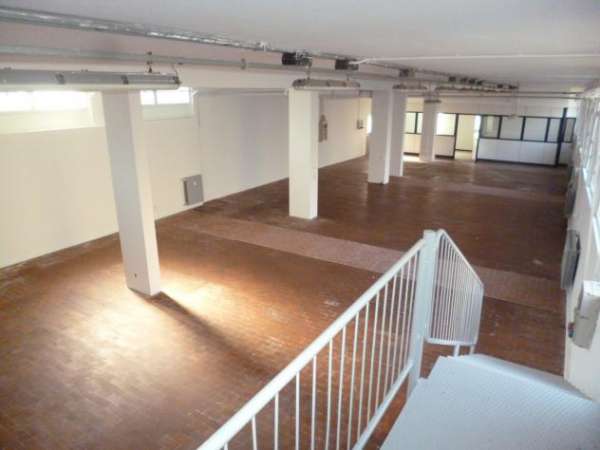 Foto Magazzino in affitto a Gallarate