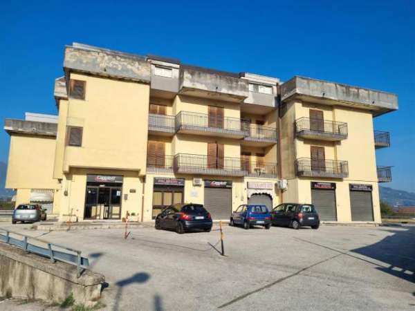 Foto Magazzino in affitto a Manocalzati - 1 locale 800mq