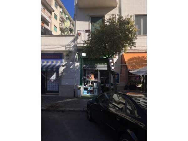 Foto Magazzino in Via Gregorio Caloprese