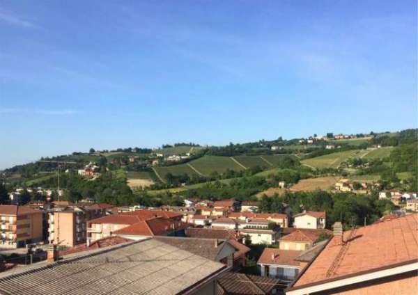 Foto Magnifica villa ad Alba