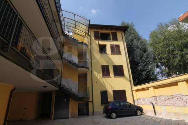 Foto Mansarda in affitto a Busto Arsizio