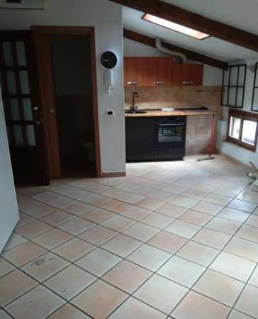 Foto Mansarda in affitto a Prato 28 mq  Rif: 1335448