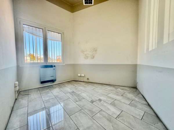 Foto Marghera affittiamo magazzino con ufficio