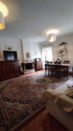 Foto MARINO APPARTAMENTO ARREDATO E BEN COLLEGATO