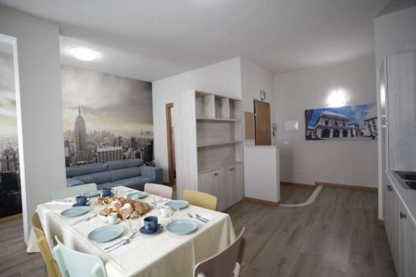 Foto Meravigliosa stanza in quadrilocale