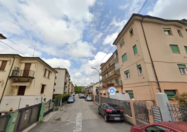 Foto MESTRE - GRAZIOSO TRILOCALE DI 65 MQ CON POSTO AUTO