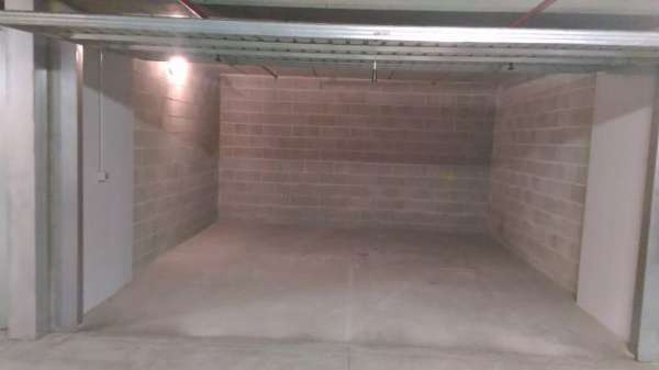 Foto Milano box doppio affitto