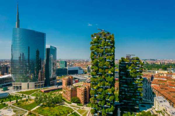 Foto MILANO ISOLA Ampio monolocale 40 mq arredato