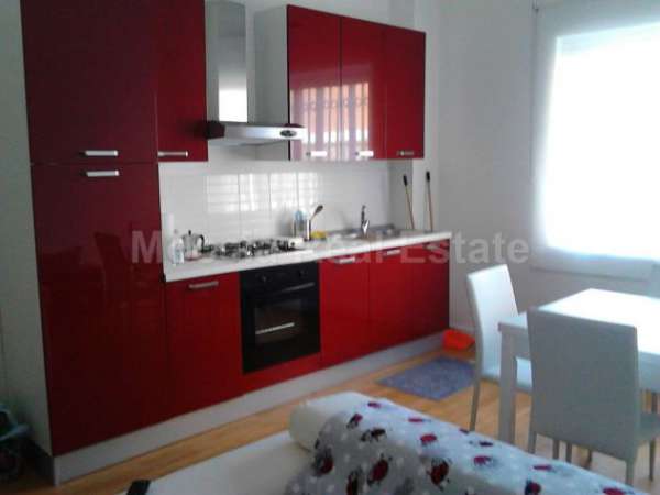Foto MOCCIA CASERTA BILOCALE ARREDATO NUOVO C/O PIAZZA VANVITELLI (RU2)