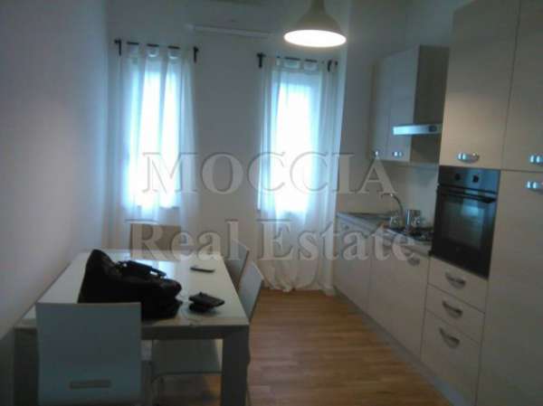 Foto MOCCIA CASERTA BILOCALE ARREDATO NUOVO C/O PIAZZA VANVITELLI (RU3)