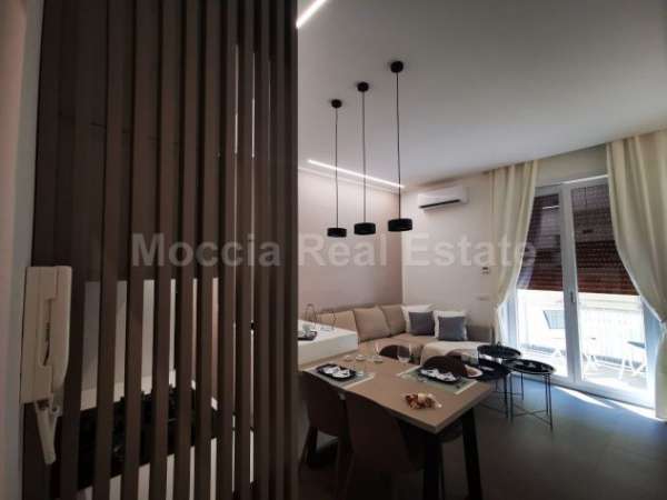 Foto MOCCIA MODERNO RIFINITO BILOCALE ARREDATO DESIGN IN CENTRO (PA)