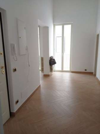 Foto Mola di Bari centro appartamento bivani  uso ufficio o abitazione locasi