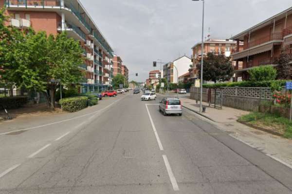 Foto MONCALIERI AMPIO TRILOCALE CON VASCA IDROMASSAGGIO