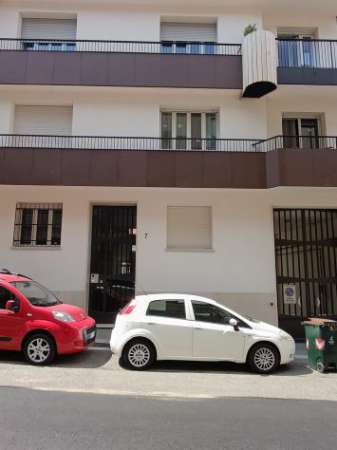 Foto Monolocale 10 minuti da Via Garibaldi e porta palazzo