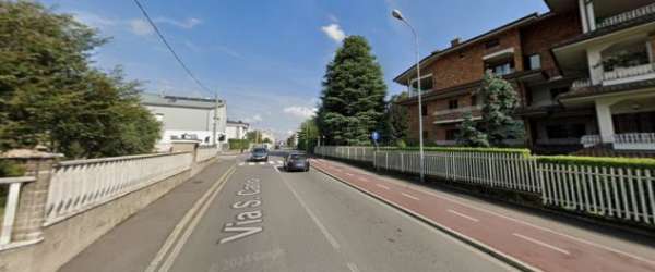 Foto MONOLOCALE A CESANO MADERNO CON BALCONE E GIARDINO