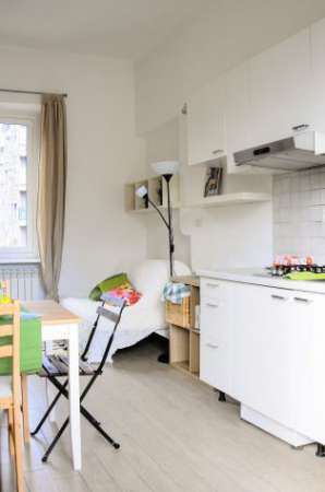 Foto Monolocale a Torino vicino alla stazione di Porta Susa