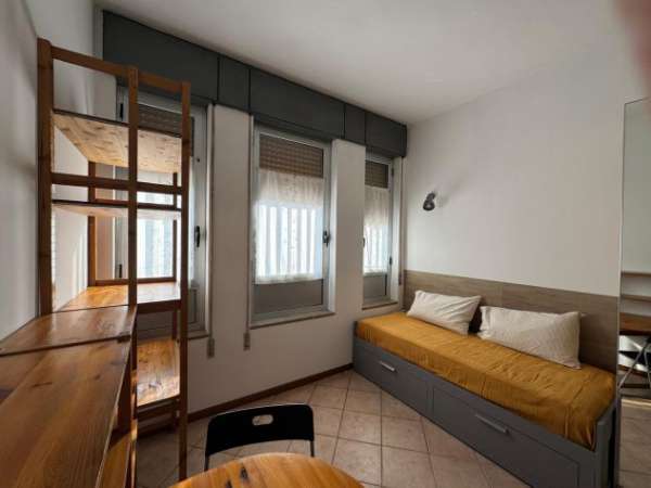 Foto Monolocale arredato € 680,00 spese incluse
