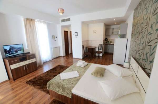 Foto Monolocale arredato, a Como