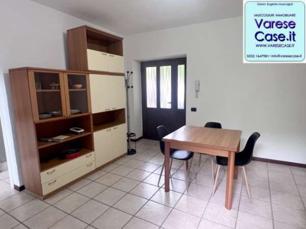 Foto Monolocale arredato USO TRANSITORIO in AFFITTO a VARESE