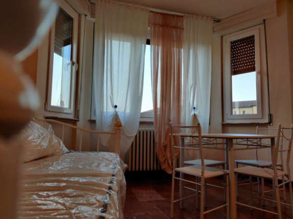 Foto Monolocale con Cucina Separata Zona Centro e Stazione FS