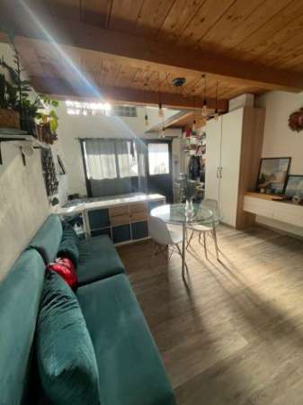 Foto Monolocale con giardino in affitto