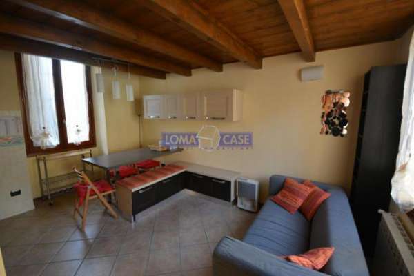 Foto Monolocale con soppalco in locazione a Lomagna