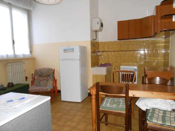 Foto Monolocale in affitto a Pavia