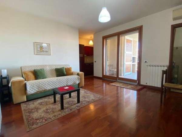 Foto Monolocale in affitto a Roma