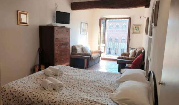 Foto Monolocale in affitto a Siena