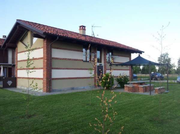 Foto Monolocale in cascinale ristrutturato
