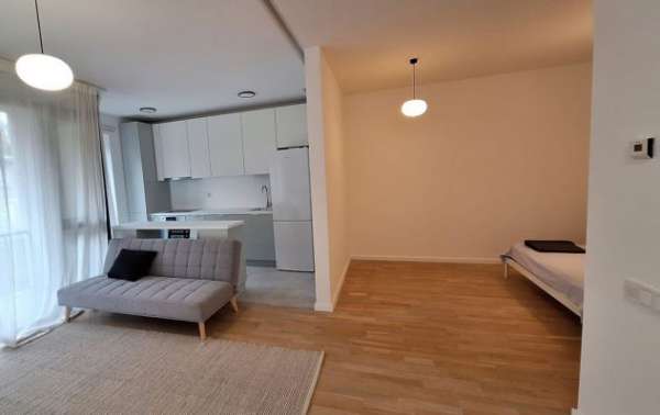 Foto Monolocale in contesto tranquillo, a Caserta