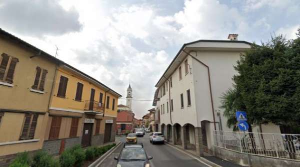 Foto Monolocale spese comprese con posto auto- Besana
