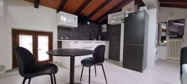 Foto monolocale via vittime civili di guerra 16,Parma COMODO OSPEDALE