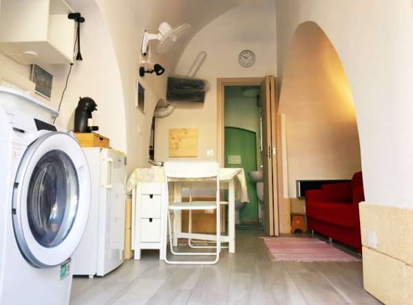 Foto Monovano arredato a CEGLIE del Campo/P.zza V. Emanuele