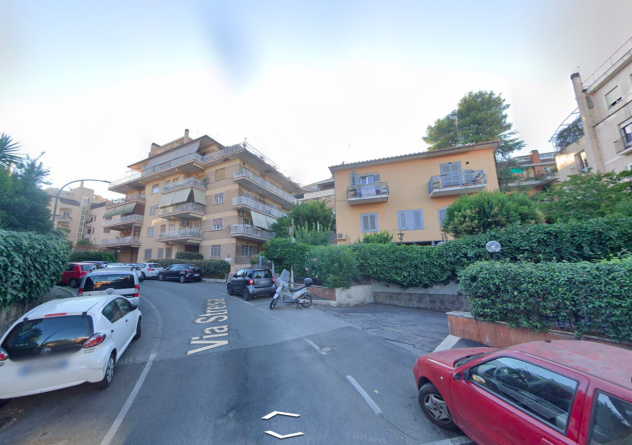Foto Monte Mario monolocale con balcone
