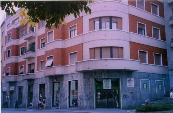 Foto Monza centro storico - Ampio trilocale non arredato in affitto