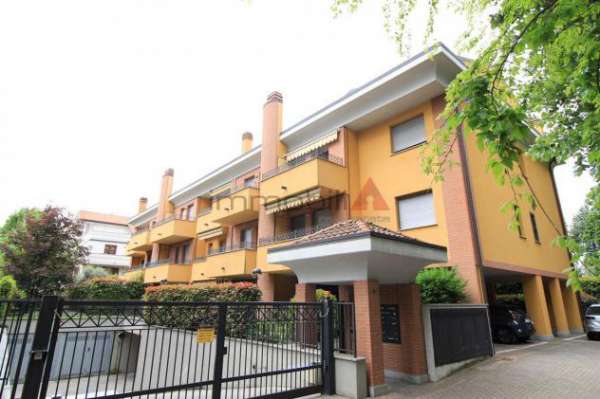 Foto Monza Policlinico - Monolocale con box - Arredato