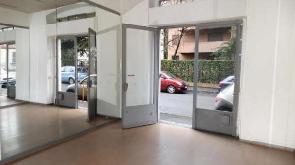 Foto MONZA San Biagio - ufficio al piano terra in locazione