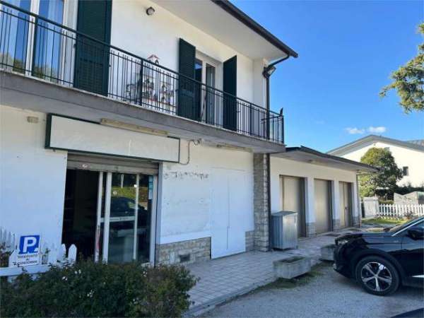 Foto N2535SP - Casa del Diavolo: affittiamo locale commerciale 200 mq con parcheggi esclusivi