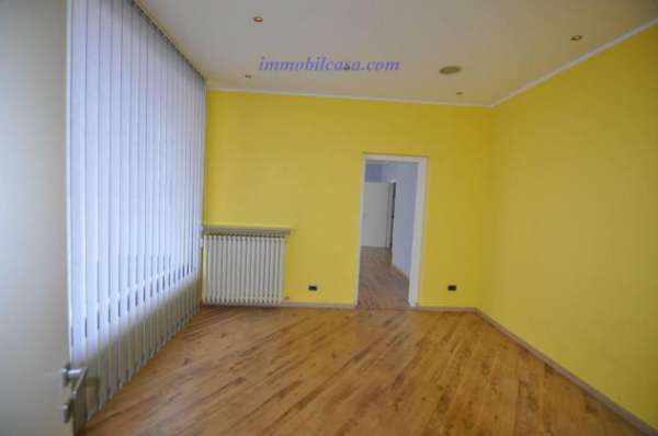 Foto Negozio - Cuneo . Rif.: 10412