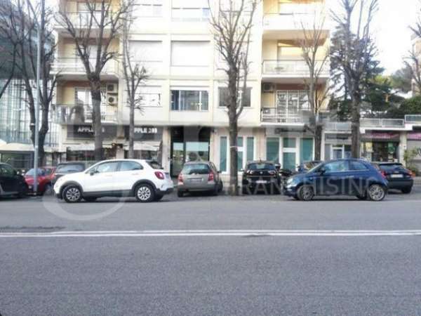 Foto Negozio - Roma . Rif.: Europa negozioACG