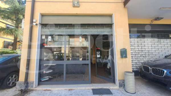 Foto Negozio - Sant'Agata li Battiati . Rif.: Cod. rif AFFBATTIATIACG
