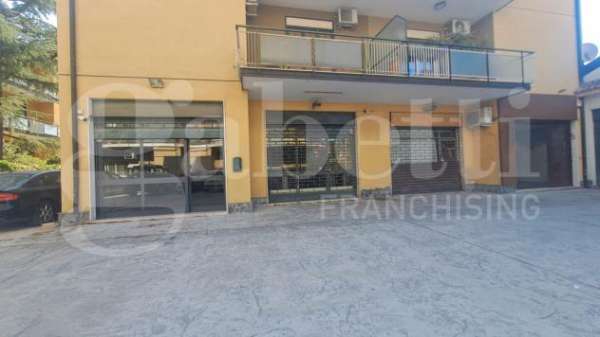 Foto Negozio - Sant'Agata li Battiati . Rif.: Cod. rif AFFBATTIATIACG