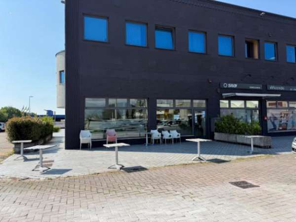 Foto Negozio - Seriate . Rif.: Cod. rif 3235584ACG
