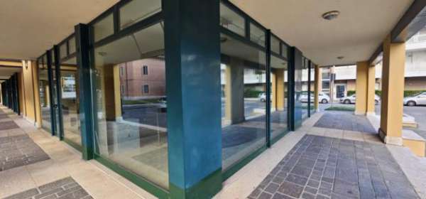 Foto Negozio a San Bonifacio - Rif. A096-2