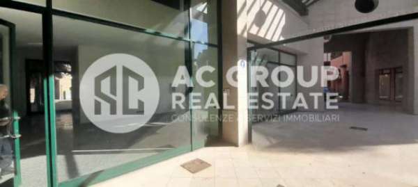 Foto Negozio a Saronno - Rif. neg.saronno.pt